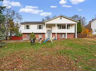 11 Pennsylvania Ave, Monroe, NY 10950