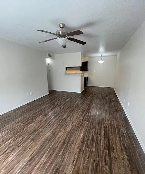 Vantage Point Apartments — Photo 8