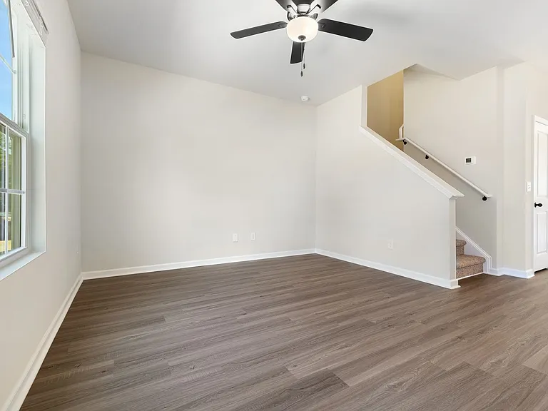 177 Seville Way — Photo 3