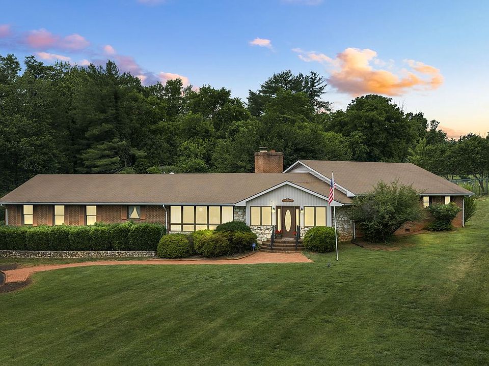 1st image of 252 Boxley Ln