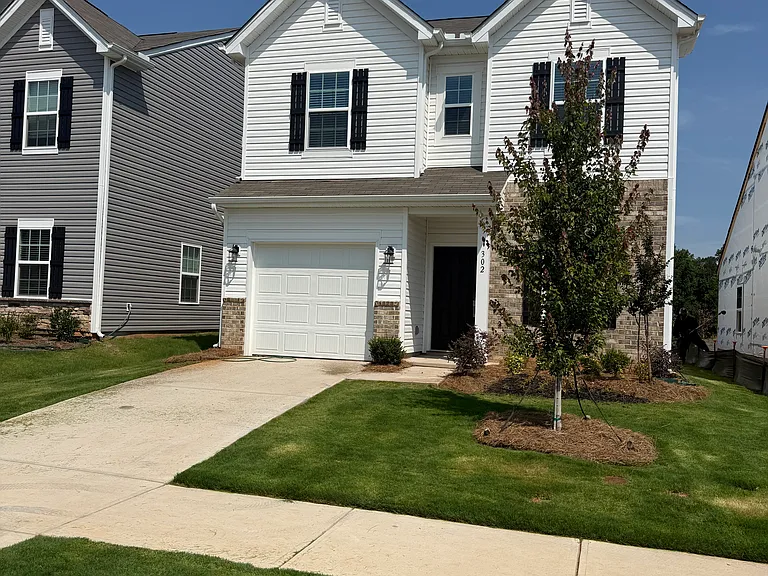 302 Shibe Ct — Photo 3