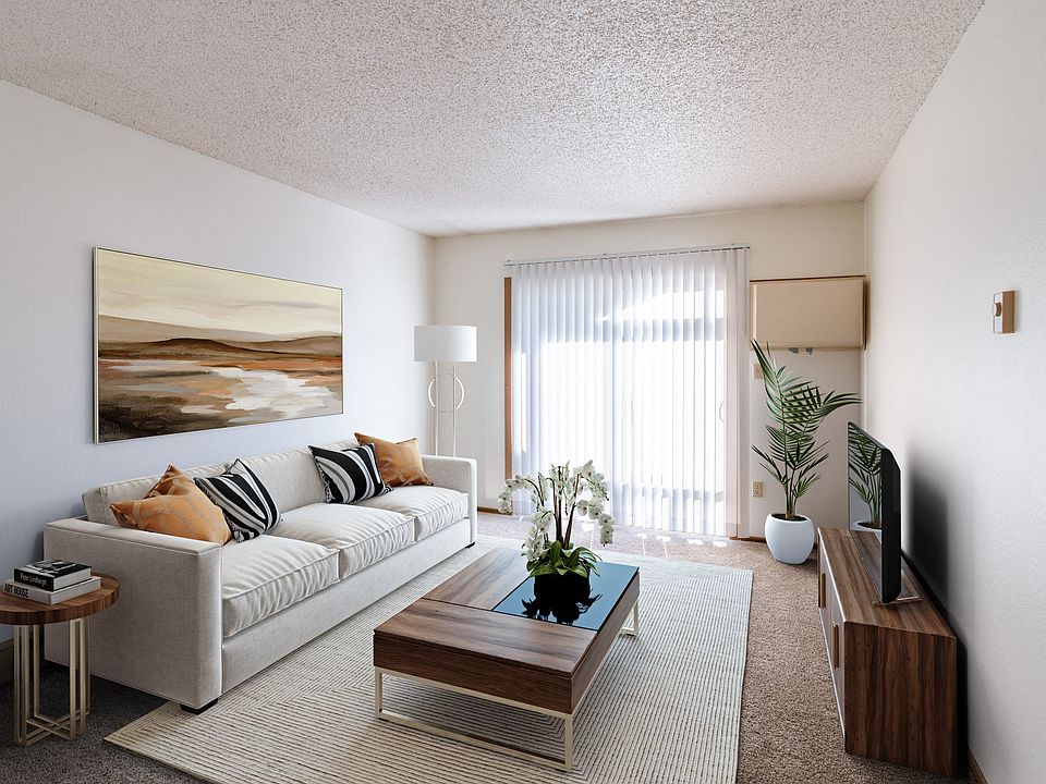 Grand Forks, ND Chandler 1898 Apartments | Living