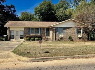 1602 Stadium St, Dothan, AL 36301