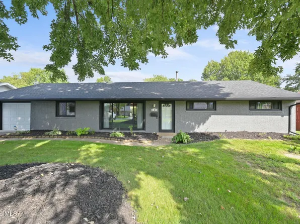 124 Saint Richards Ct, Swanton, OH 43558