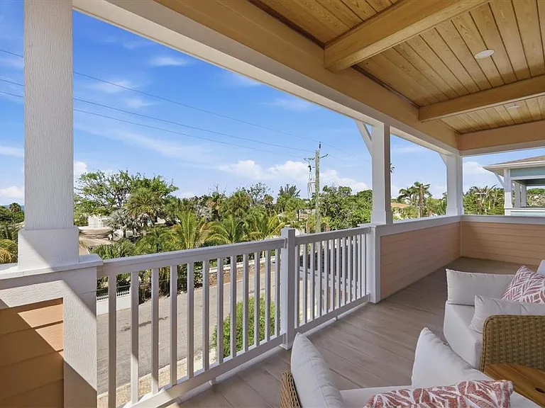 113 Aqua Ln — Photo 27