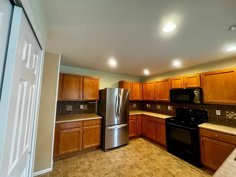 5302 Statute Dr — Photo 11