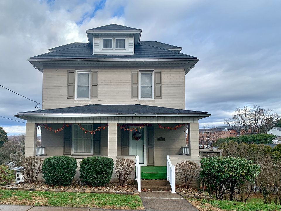 1st image of 844 Riverview Dr