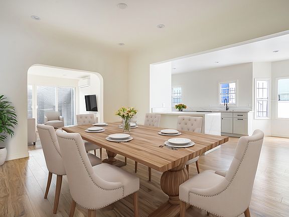 4th image of 740 S Stanley Ave #740