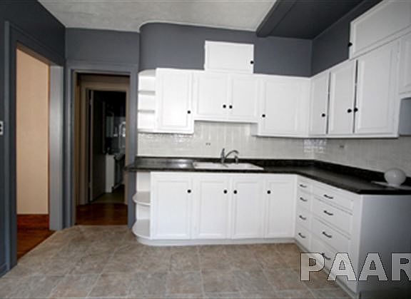 4th image of 1129 W McClure Ave