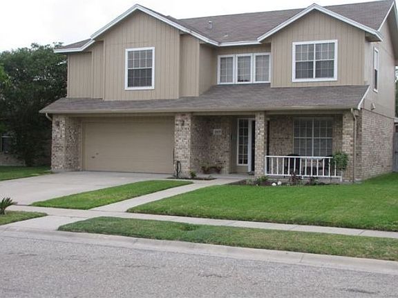 2nd image of 2805 Victoria Park Dr