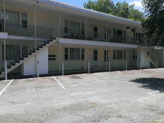 3rd image of 1701 Kingston Ave APT 5