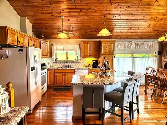 9th image of this home