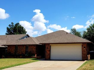12016 SW 4th St, Yukon, OK 73099