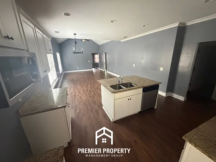 5493 Park Side Rd — Photo 8