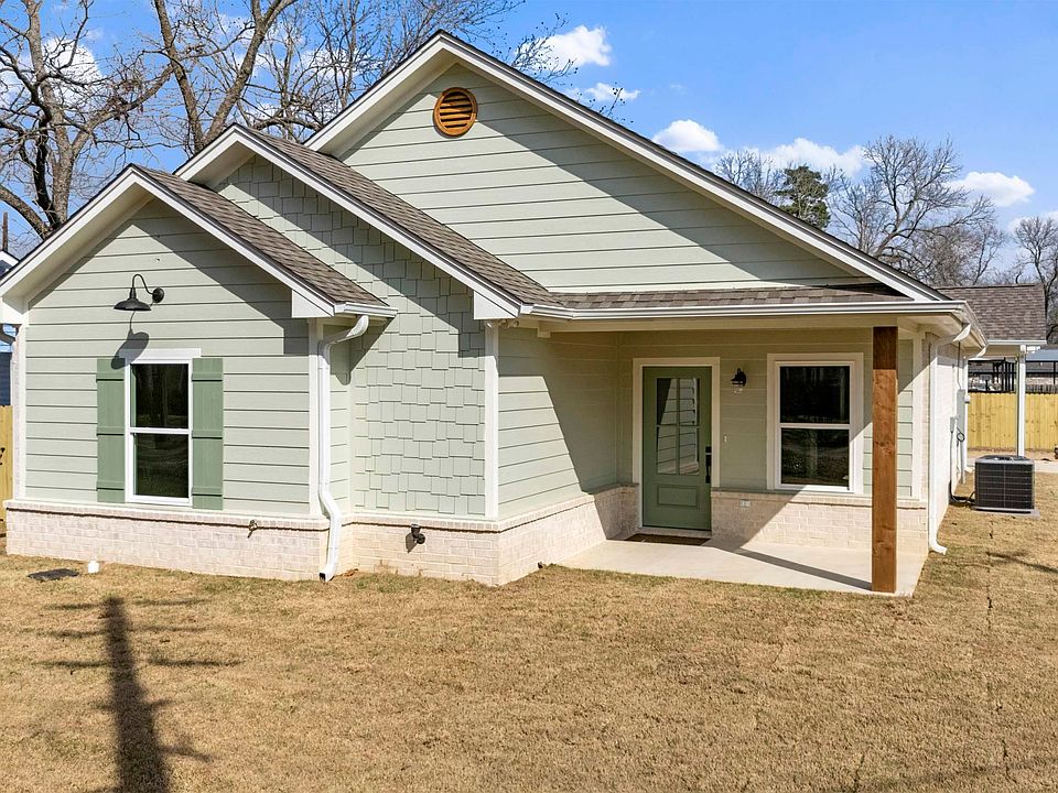 1st image of 610 Circle Dr
