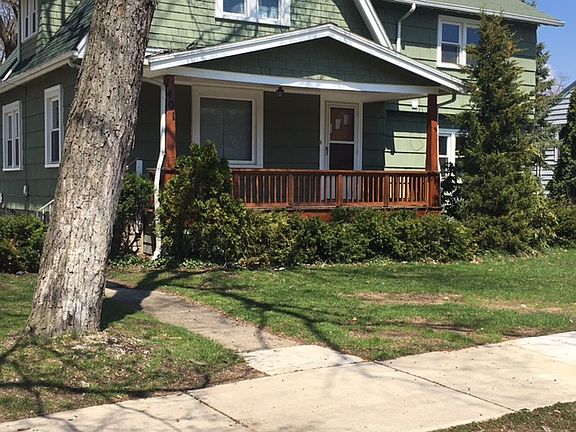 2nd image of 1401 E Michigan Ave