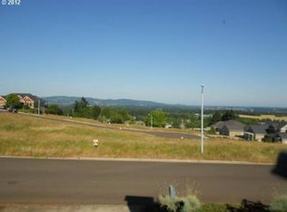 126 SW Alder St, Dundee, OR 97115