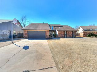 2001 Norwich Cir, Yukon, OK 73099