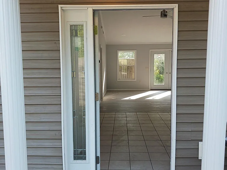 36 Chemung St #C4 — Photo 1