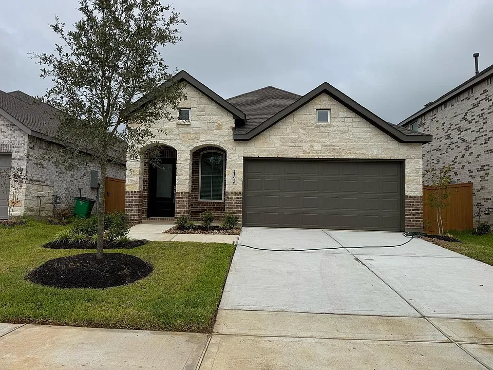 21626 Carbonari Dr