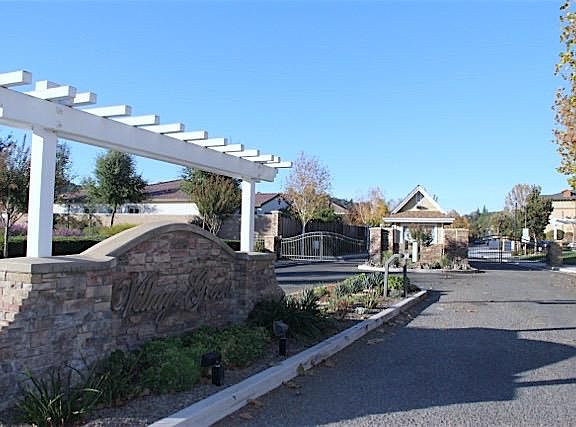 3rd image of 7711 Isabella Way