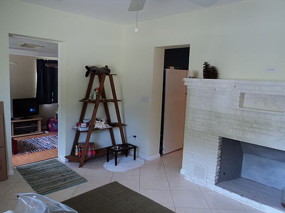 Living/Dining area