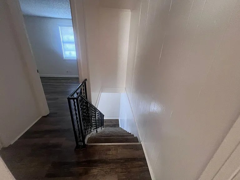 Evergreen Townhomes — Photo 27