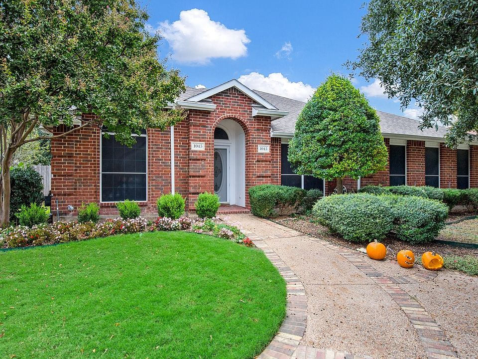 1st image of 1045 Blueberry Ct