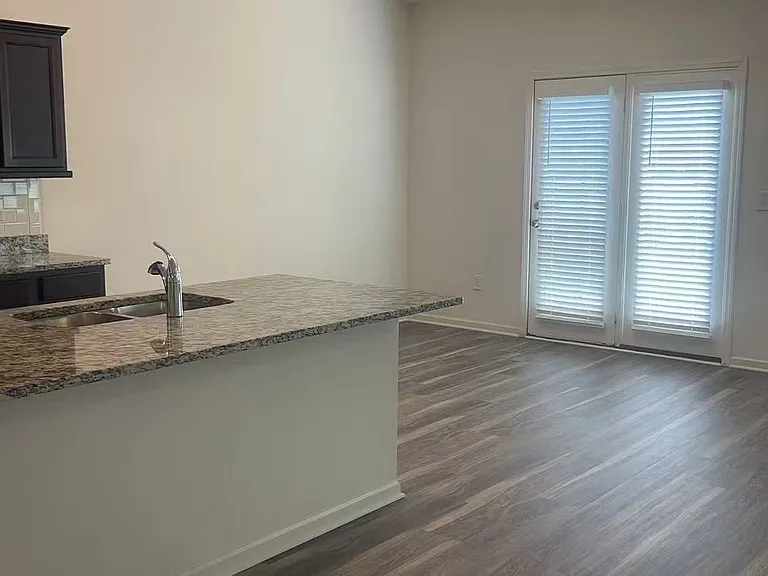 4685 Bluffton Ct — Photo 17