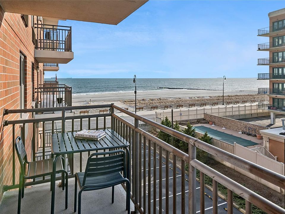 1st image of 230 W Broadway #307