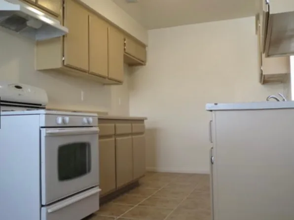 2101 Belshaw St #1-6, Mojave, CA 93501