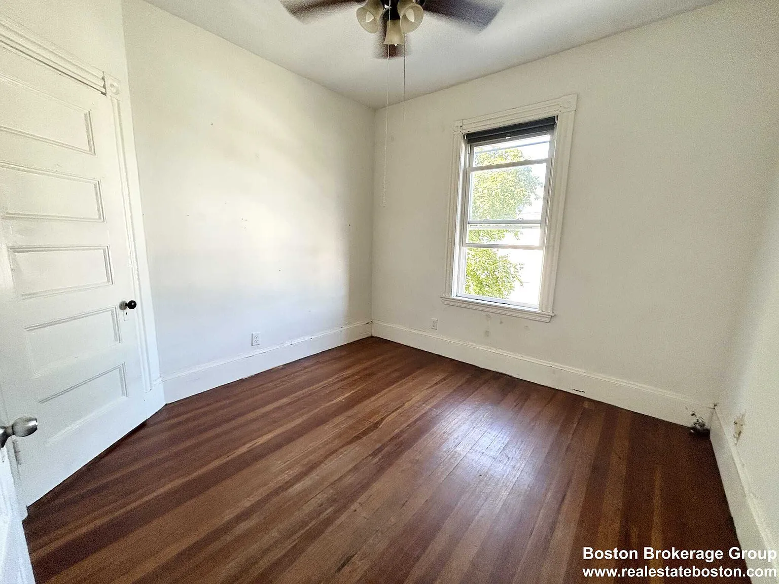 4 bed, $6,800 — Photo 3