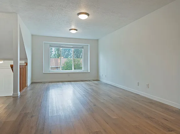 9485 S Fairway View Dr — Photo 2