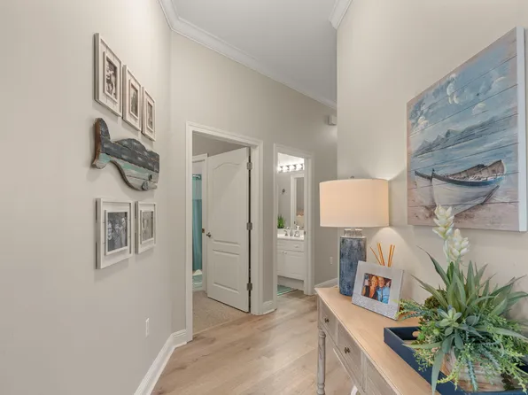 825 Seascape Dr Unit 401, Miramar Beach, FL 32550