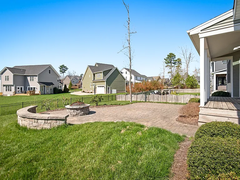 3718 Graythorne Dr — Photo 49