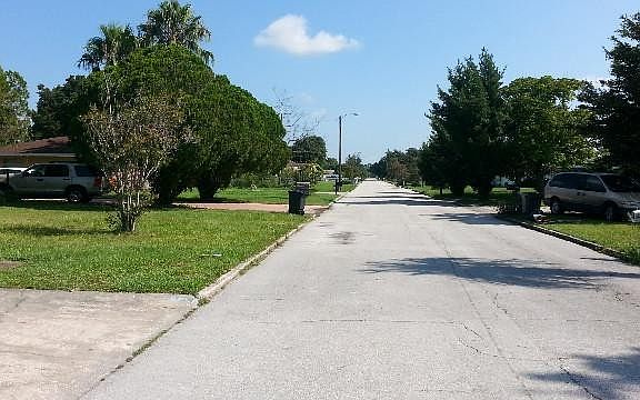 5th image of 1706 Diamond Dr