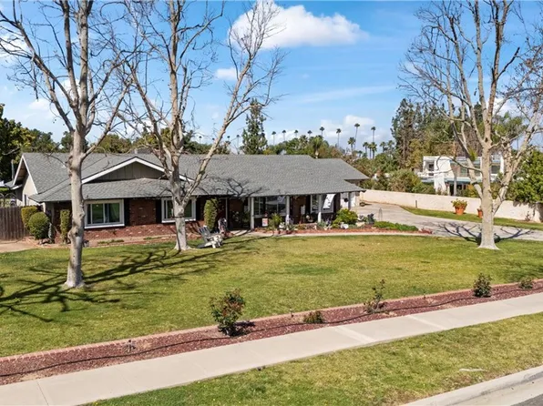 3024 Sonrisa Dr, Corona, CA 92881