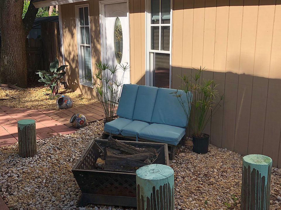 Sitting area for cottage