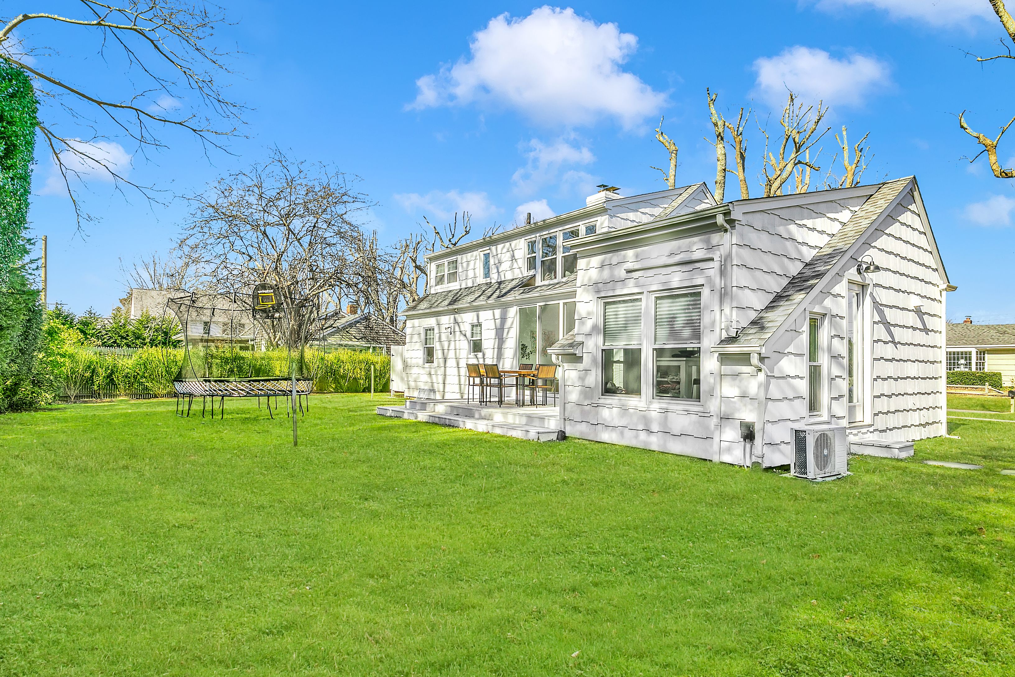 65 Dayton Ln in East Hampton Out East