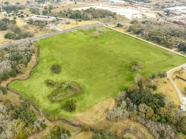 1311 W Brazos Ave, West Columbia, TX 77486