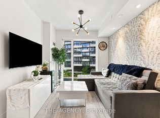470 Front St W #907, Toronto, ON M5V 0V6