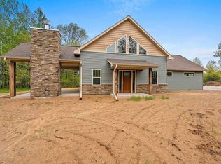 114 Birch Ct, Crivitz, WI 54114