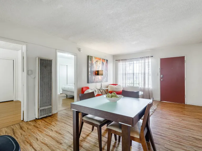 2618 Ellendale Pl — Photo 20