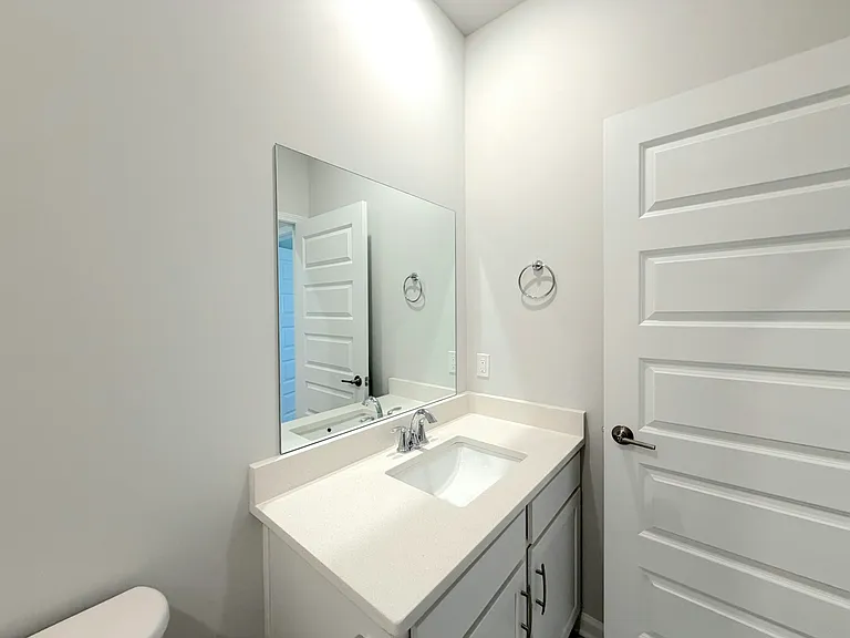 121 Clift Creek Dr — Photo 31
