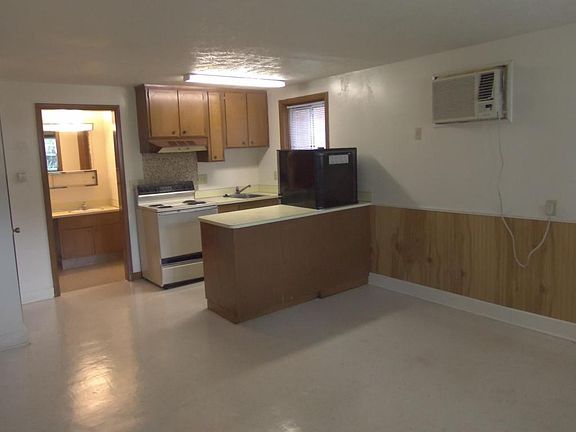 4th image of 1419 B St APT 1