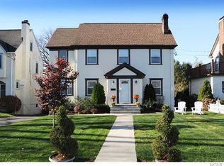 30 Austin Pl, Port Chester, NY 10573