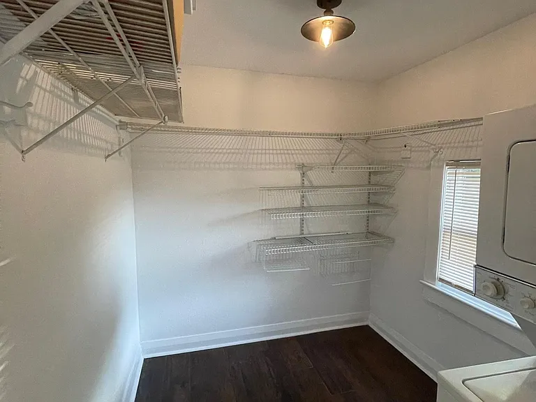 405 E Cayuga St — Photo 14
