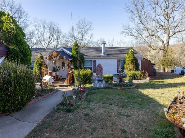 12822 Bryant Ln, Pea Ridge, AR 72756