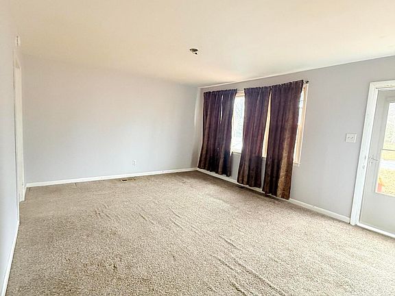 3rd image of 13 Bosco Drive