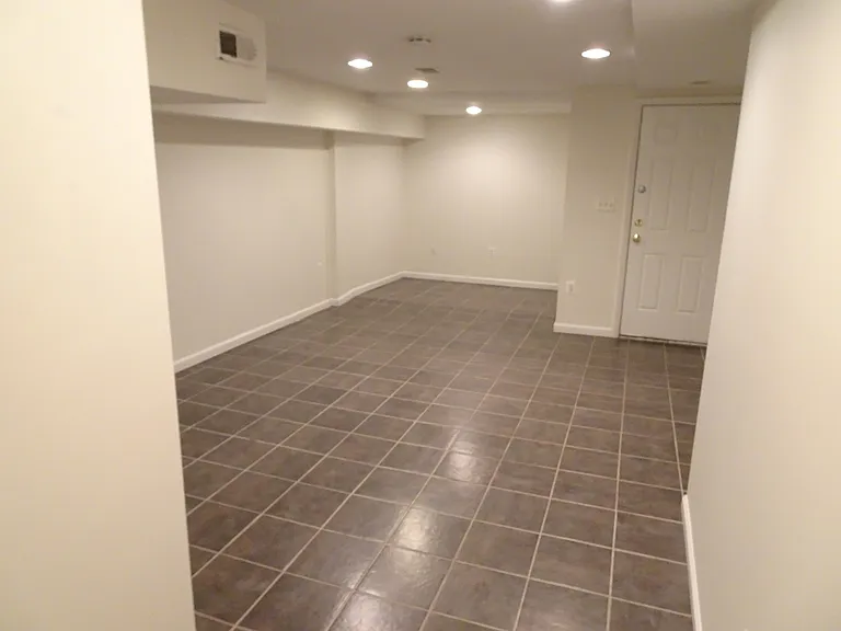 1165 Abbey Pl NE — Photo 14